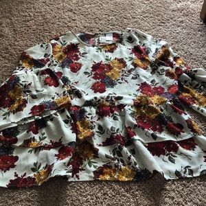 NWOT Time&Tru Floral Bell-Sleeve Layered Top